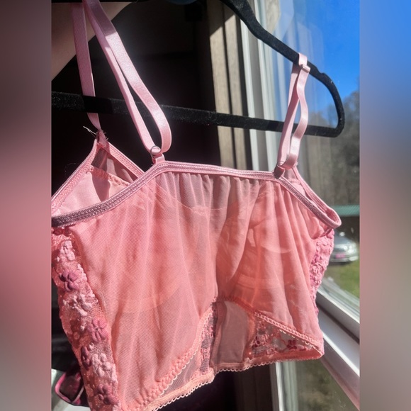 VTG 90s Strawberry Pink mauve Floral Lace Bodice Top • cropped lingerie tank - Picture 3 of 8